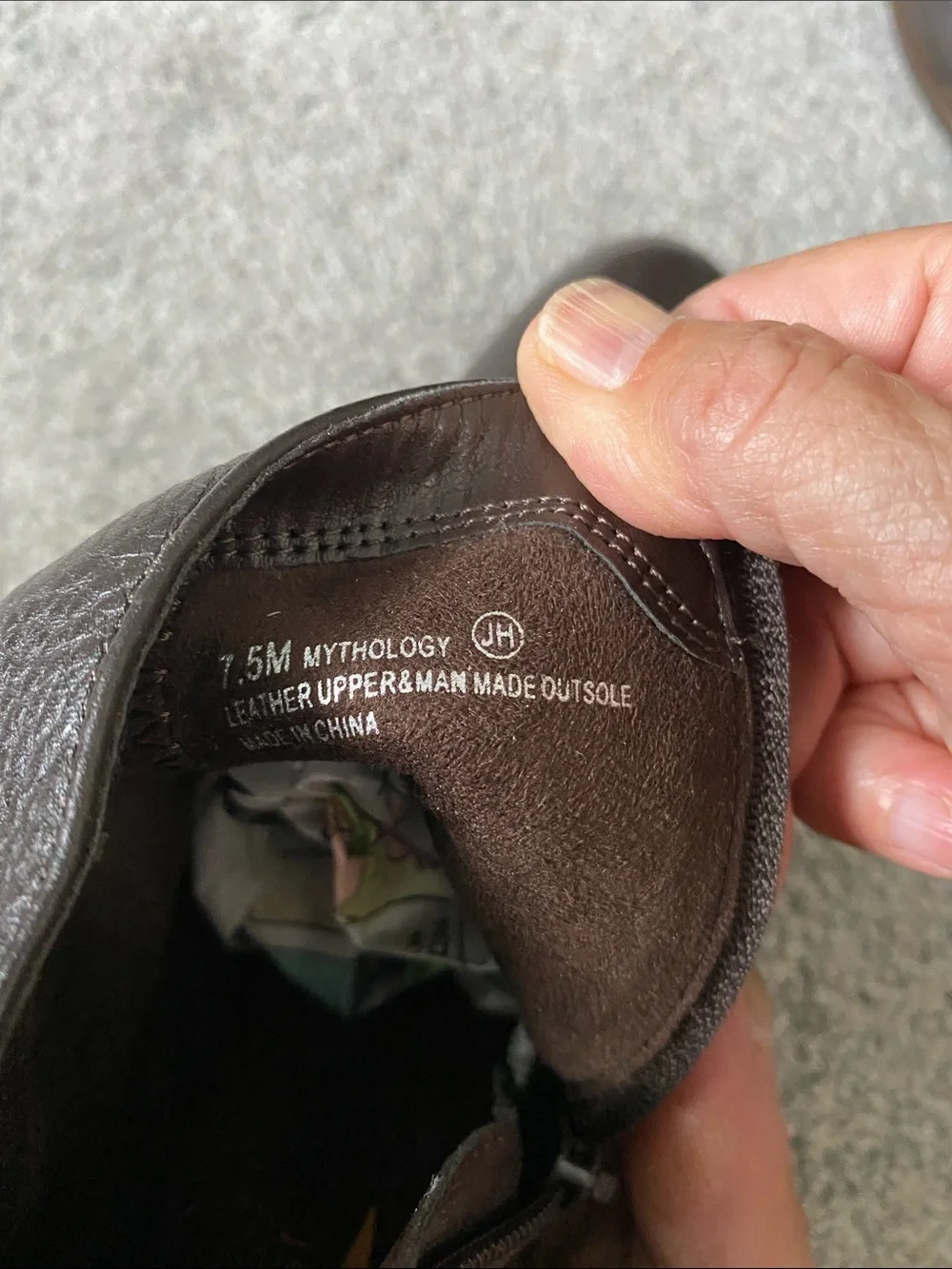 AEROSOLES smooth pebbled